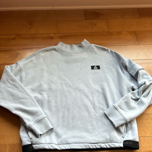 Reebok Tops - Reebok Cropped Crewneck